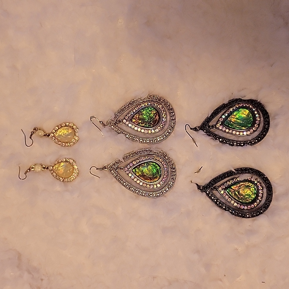 Lot of earrings